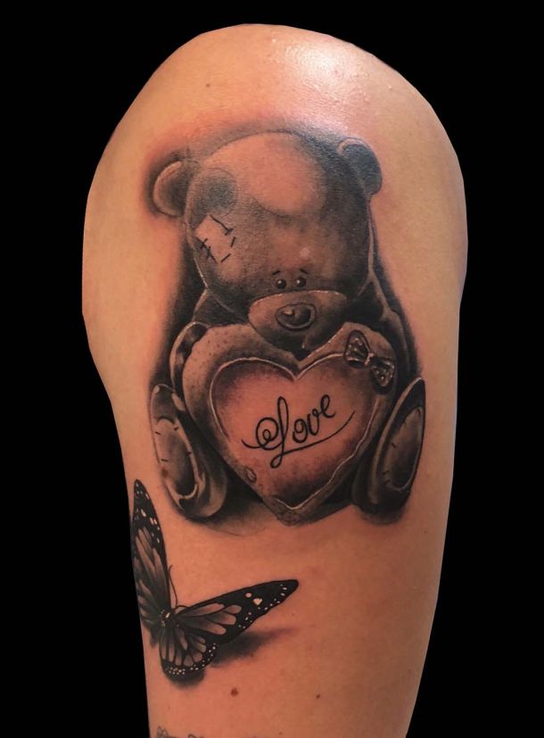 Black & Gray Tattoo-Design