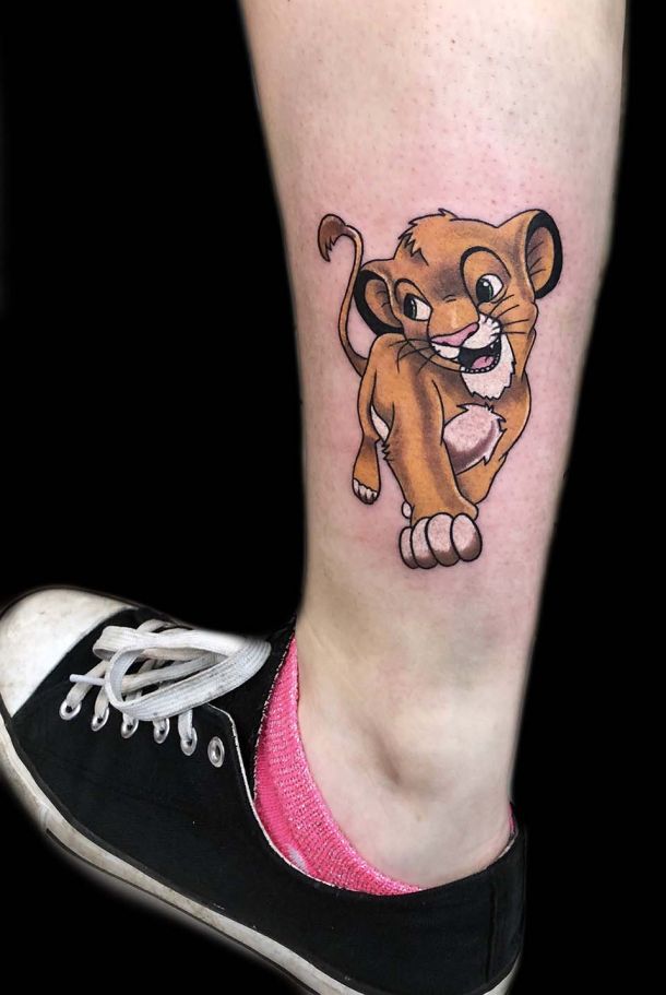 Tattoo-Design Löwe auf Bein